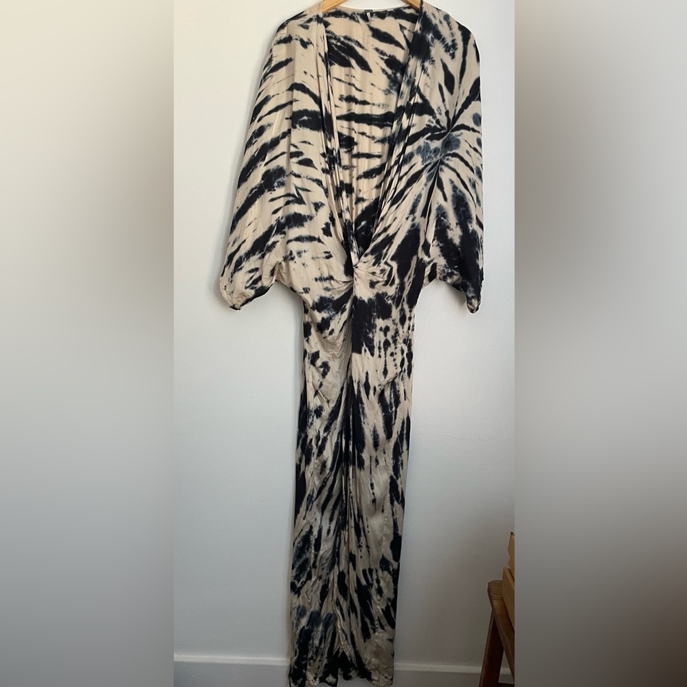 Young Fabulous & Broke silky “must have” summer dress (Large) - Picture 8 of 12